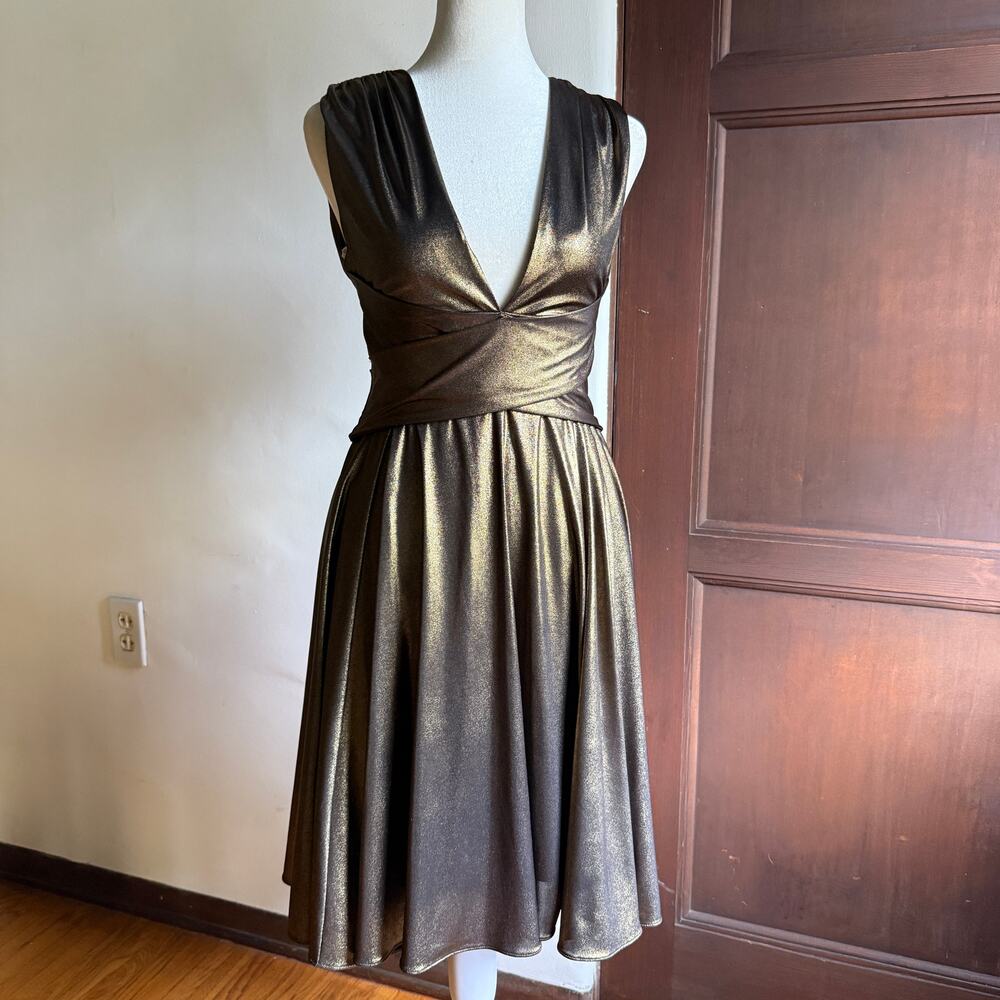 HALSTON HERITAGE Gold Shimmery Drapey Deep V Cocktail Dress Size 4 BNWT Disco